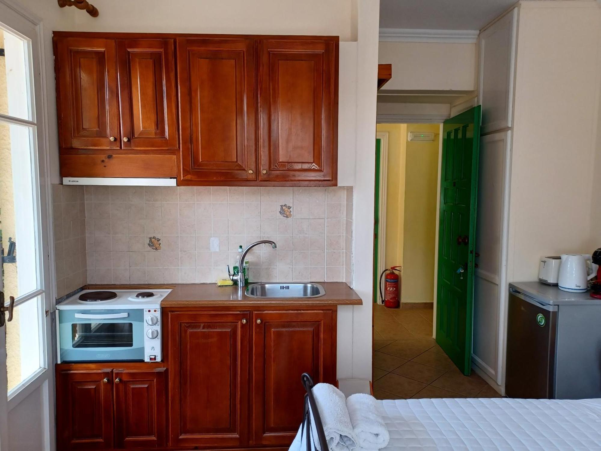 Philippos Hotel Apartments Нікіана Екстер'єр фото