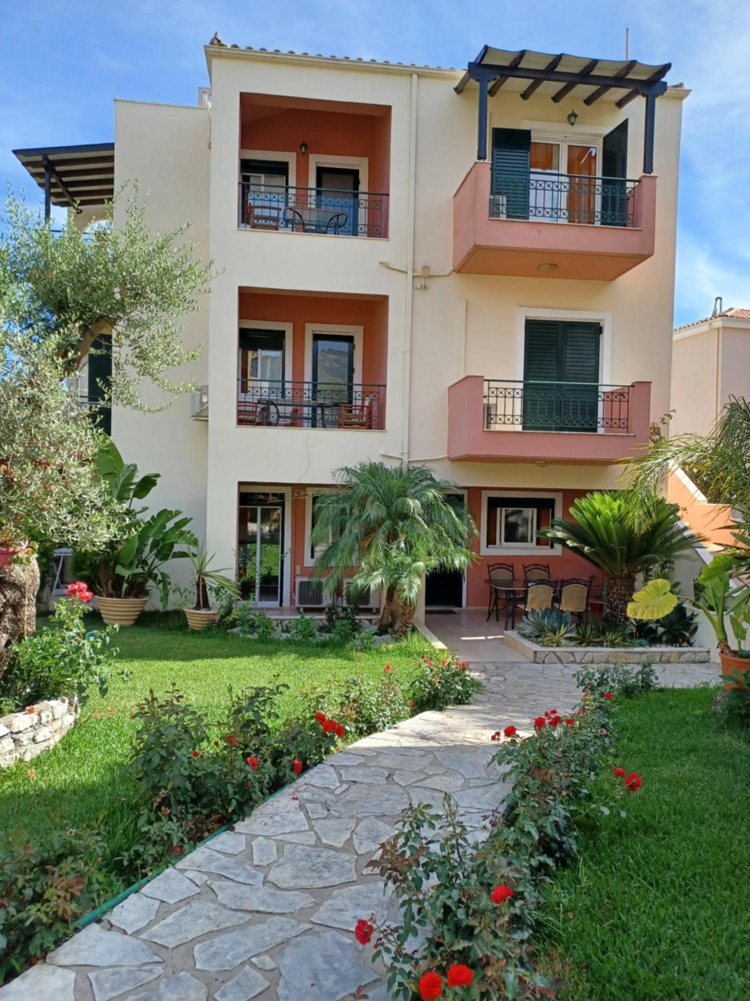 Philippos Hotel Apartments Нікіана Екстер'єр фото